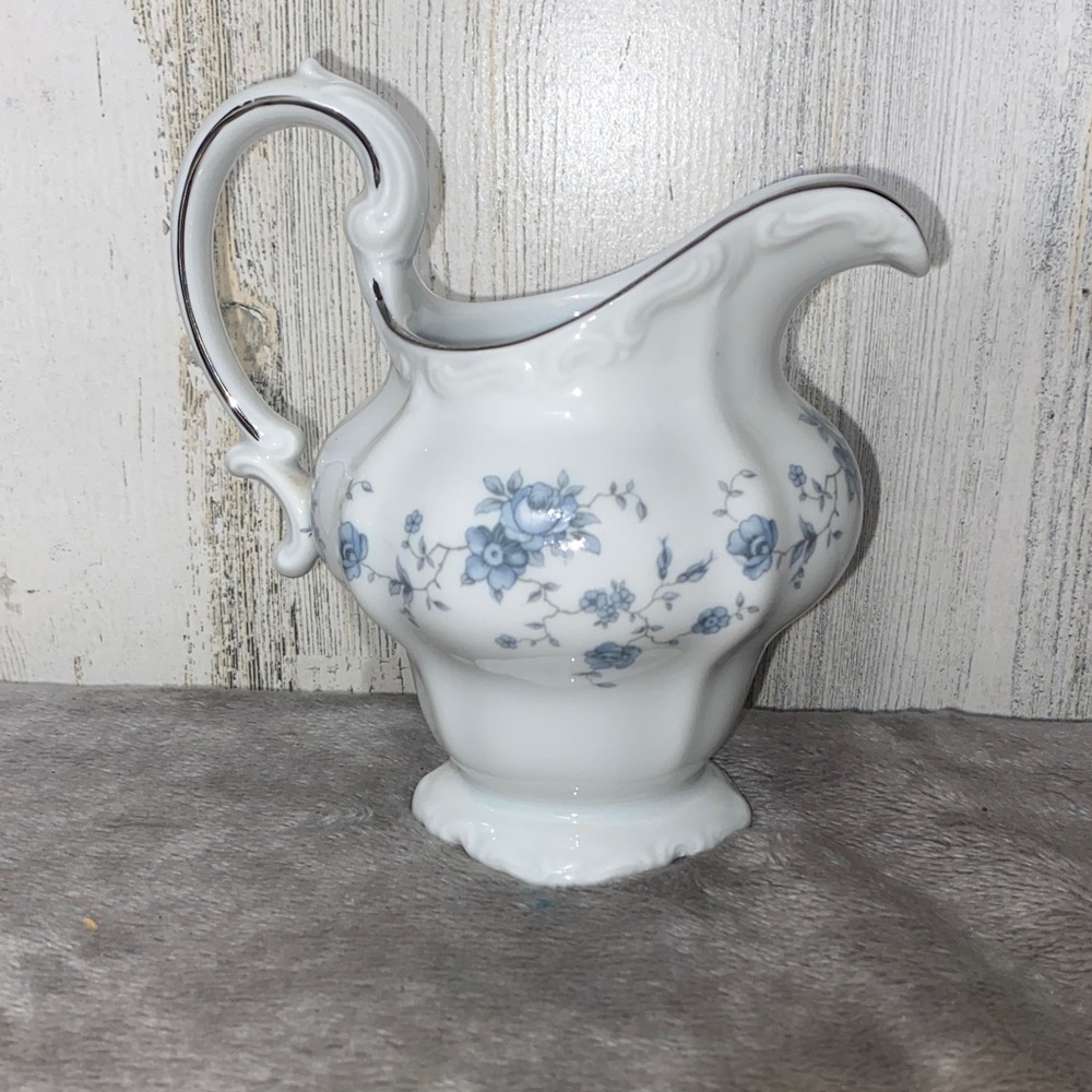 1103 Johann Haviland Blue Garland Creamer - Picture 4 of 5